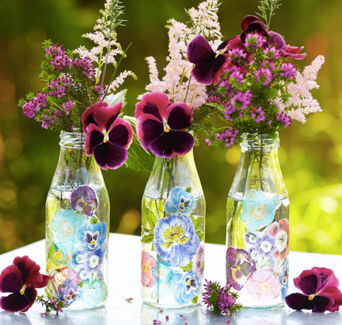 Découpage on glass How to découpage a glass bottle to make